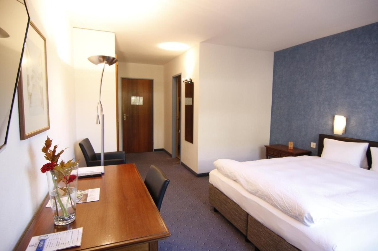 Hotel Eremitage Arlesheim Buitenkant foto