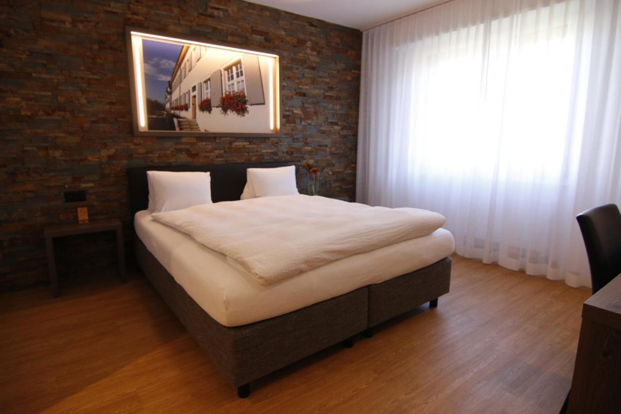 Hotel Eremitage Arlesheim Buitenkant foto